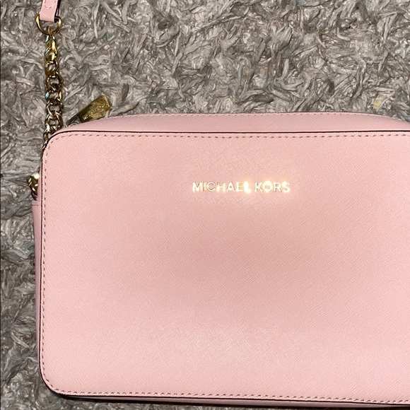 Michael Kors Jet Set Crossbody - Picture 3 of 9